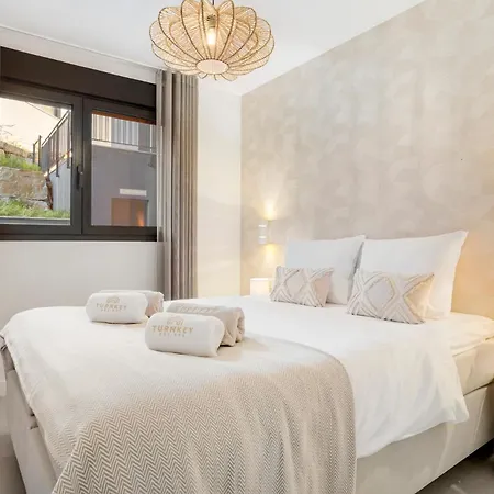 Luxury 3br With Private Terrace Διαμέρισμα