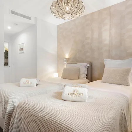 Luxury 3br With Private Terrace *